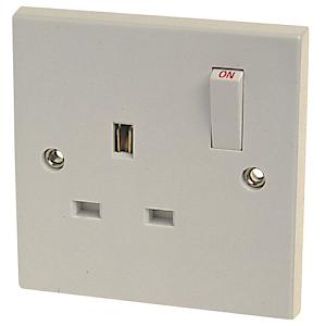 1G 13A SWITCH SOCKET